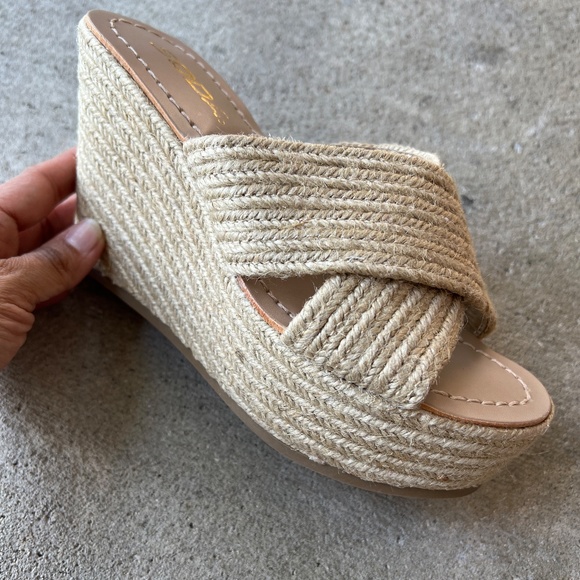 Natural Espadrille Crossed Band Wedge Sandals size 8.5 - Picture 2 of 4